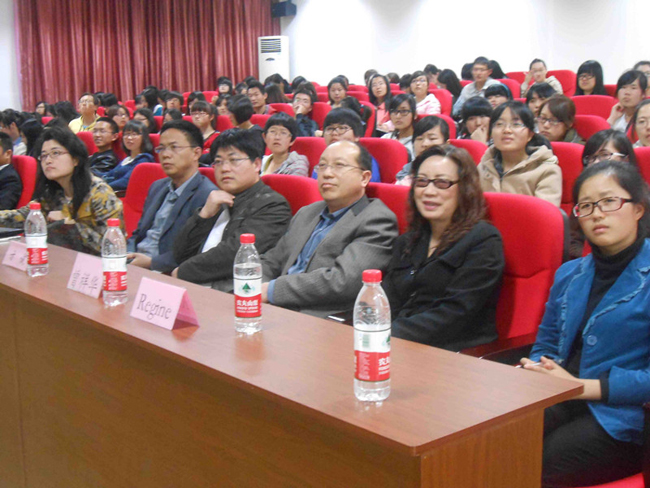 法学院“爱.飞扬”社工节启动仪式