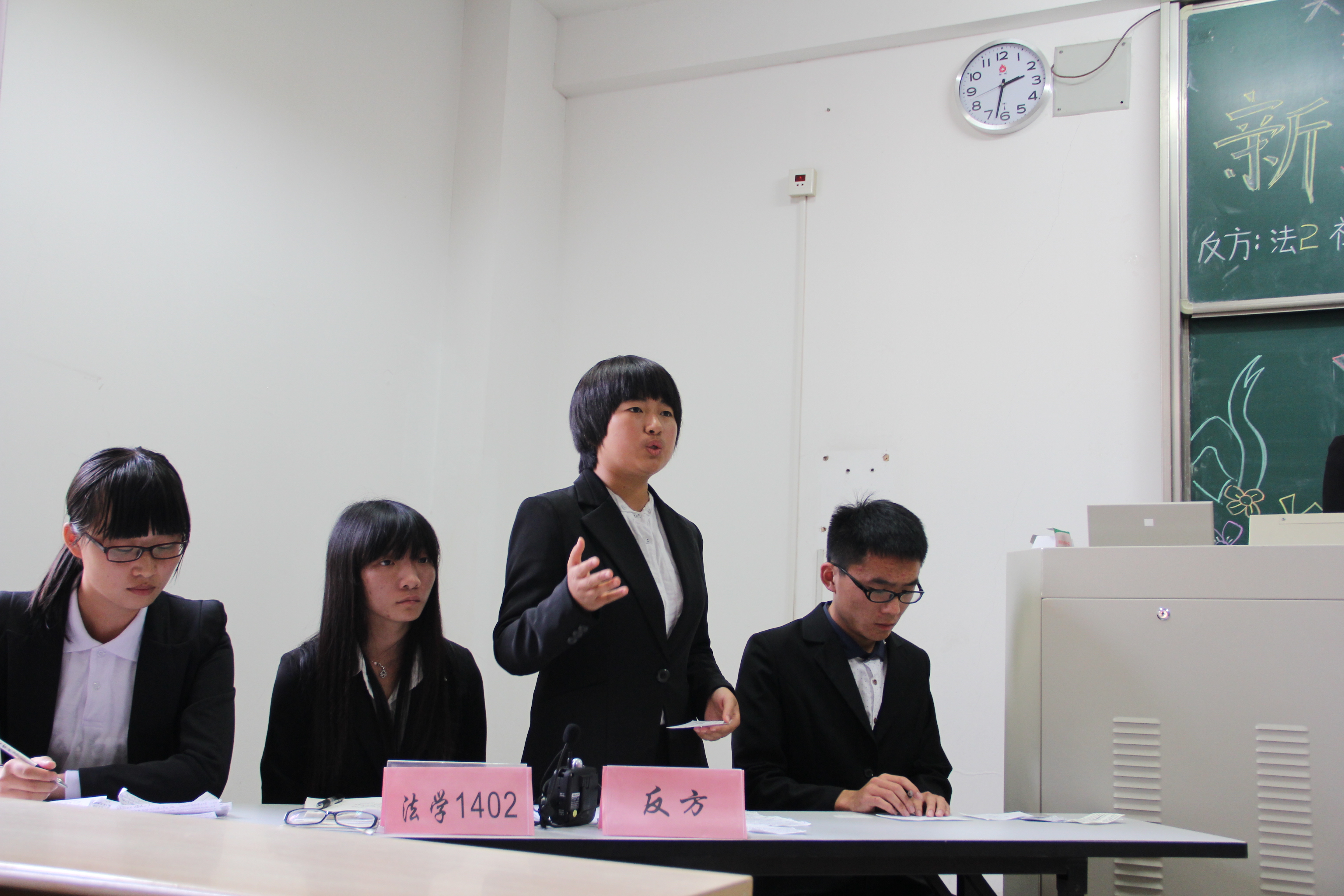 法学院第六届新生辩论赛圆满落幕