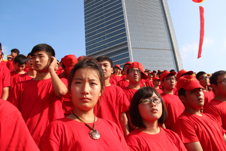 共享运动魅力，同创幸福无锡——江南大学法学院师生参加无锡市运动会开幕式