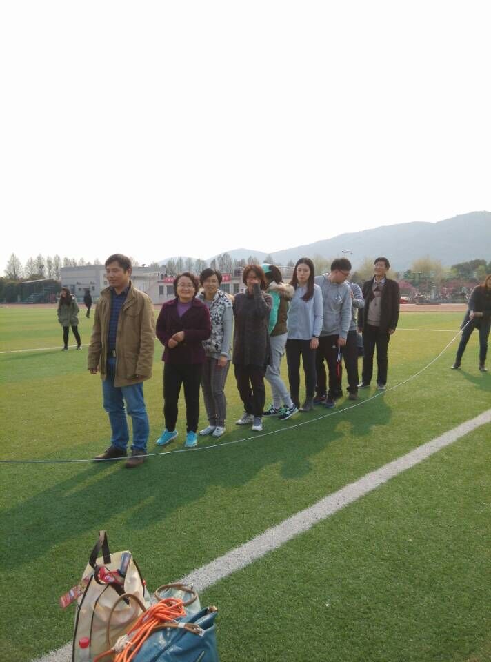 法学院举行2016年春季师生趣味运动会