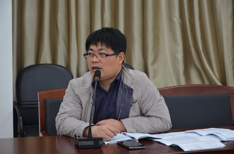 德业双修，学而不厌——法学院举行学风建设座谈会