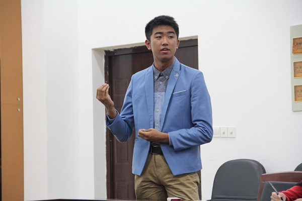 法学院分党校发展对象培训班举行“道德讲堂”活动